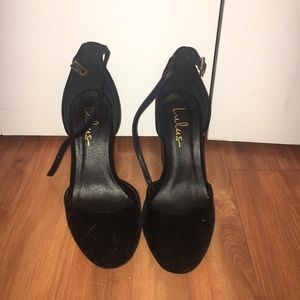 Laura Black Ankle Strap Heels Lulu’s